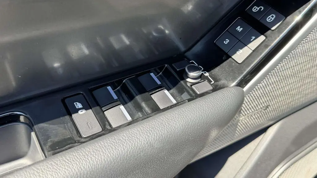 2018 Land Rover Range Rover Velar P250 S