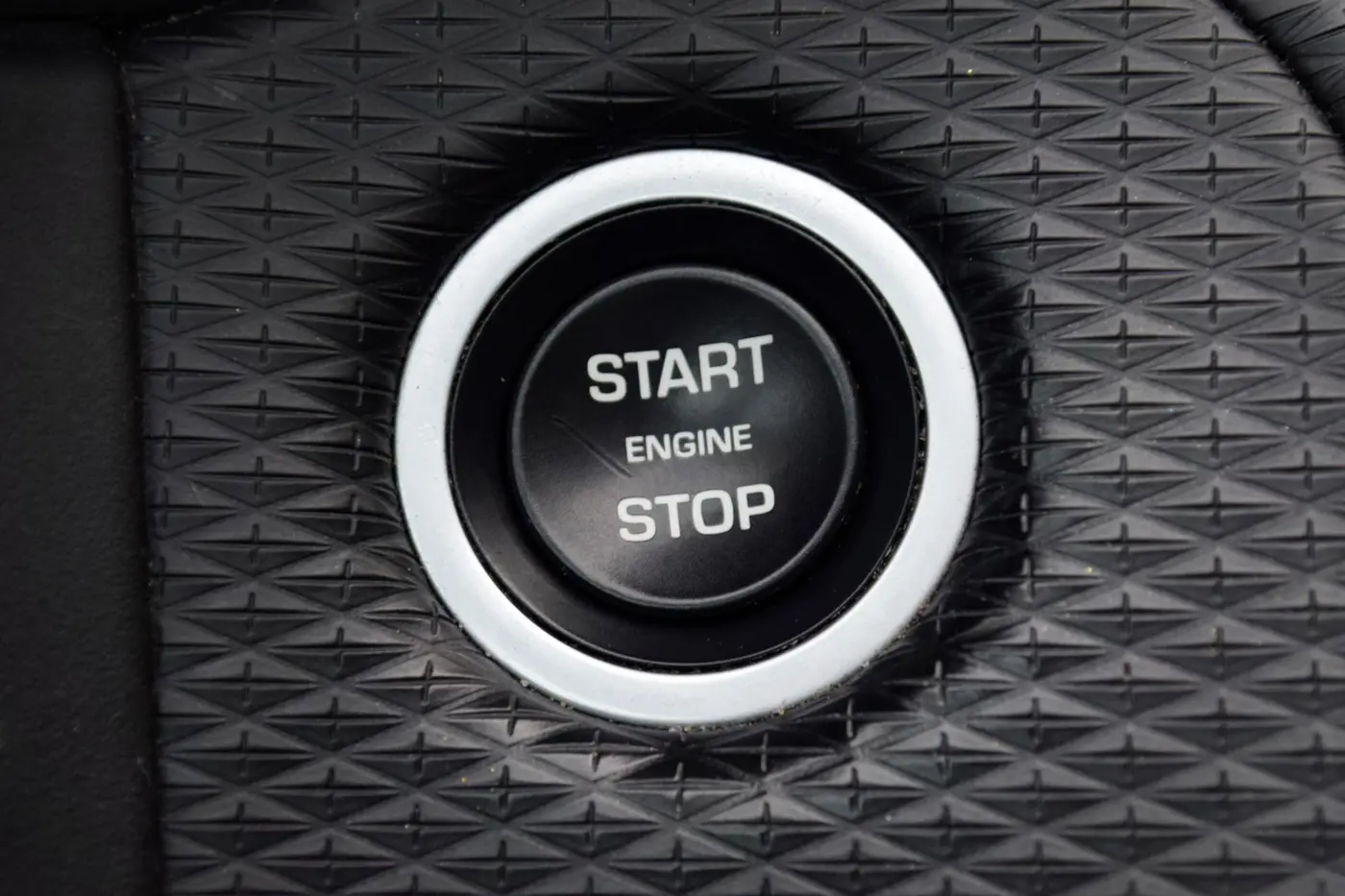 2022 Land Rover Range Rover Velar - $22,525