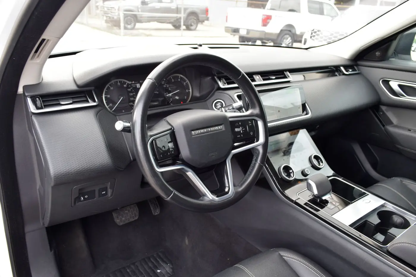 2022 Land Rover Range Rover Velar - $22,525