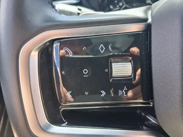 2021 Land Rover Range Rover Velar - $23,905