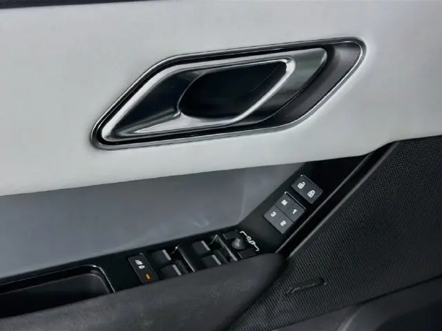 2024 Land Rover Range Rover Velar - $31,000