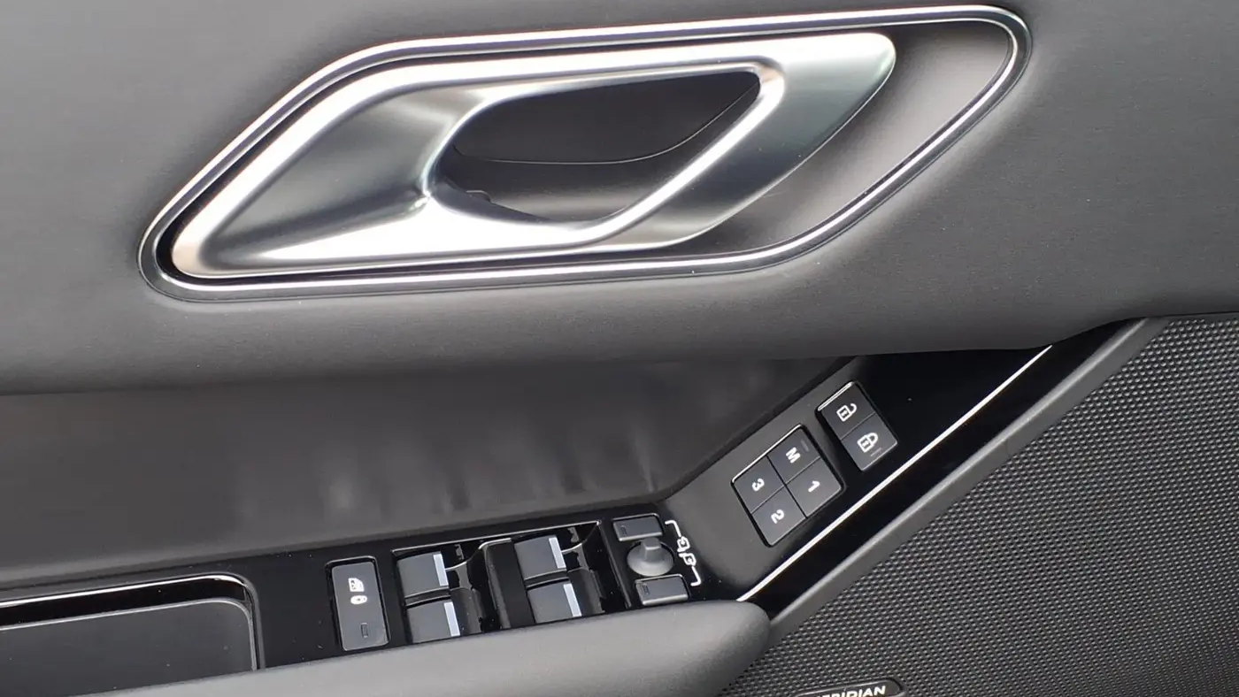 2026 Land Rover Range Rover Velar P250 S