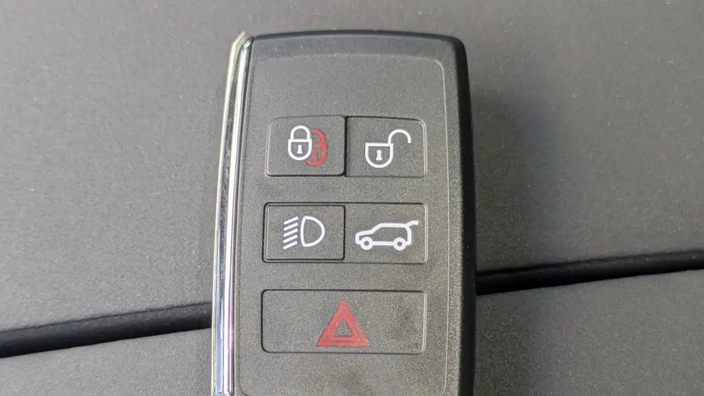 2025 Land Rover Range Rover Velar P250 S