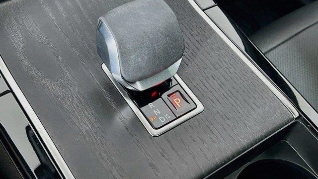 2026 Land Rover Range Rover Velar P250 S