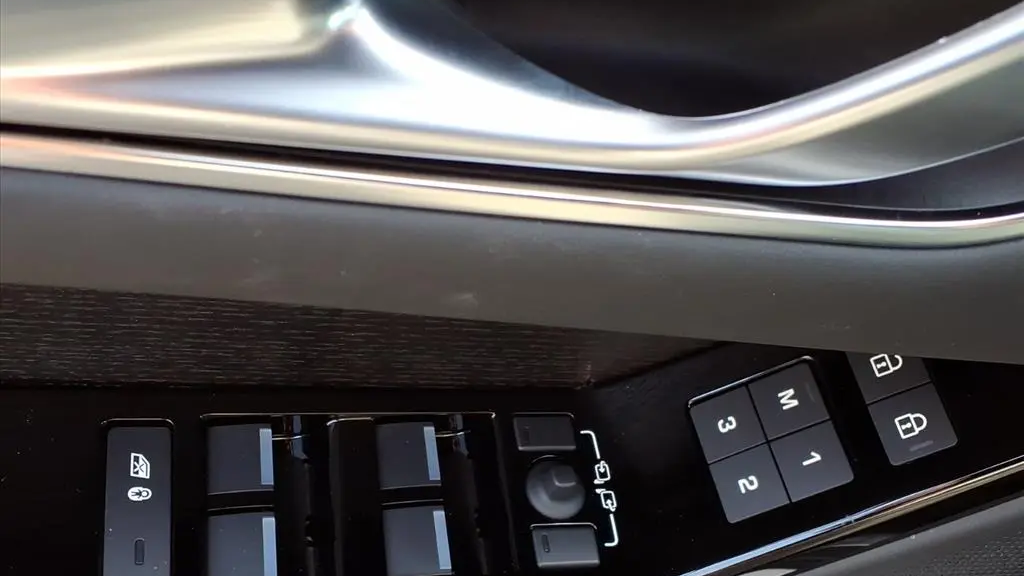 2026 Land Rover Range Rover Velar P250 S