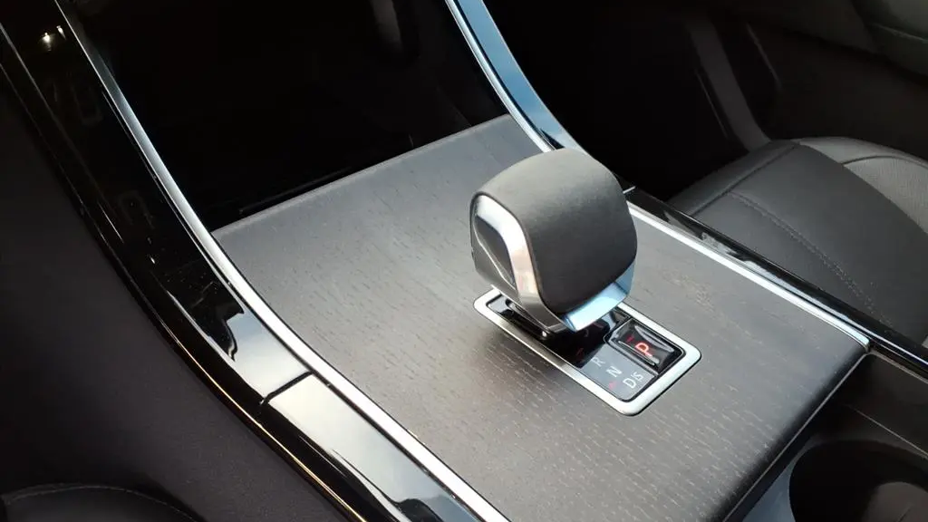 2026 Land Rover Range Rover Velar P250 S