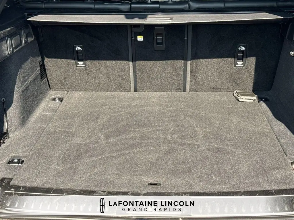 2026 Land Rover Range Rover Velar - $47,975