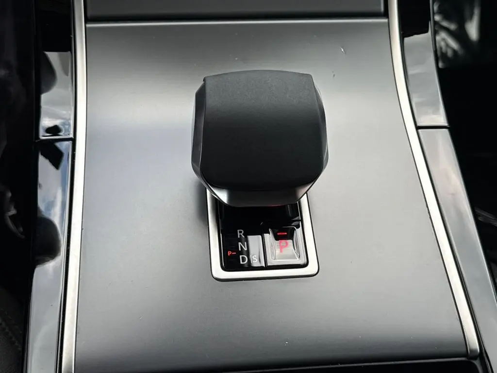 2026 Land Rover Range Rover Velar - $47,975