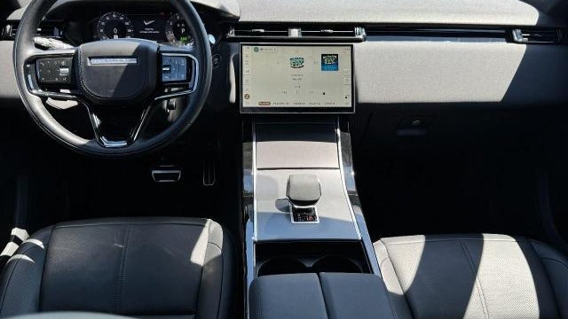 2025 Land Rover Range Rover Velar P250 Dynamic SE
