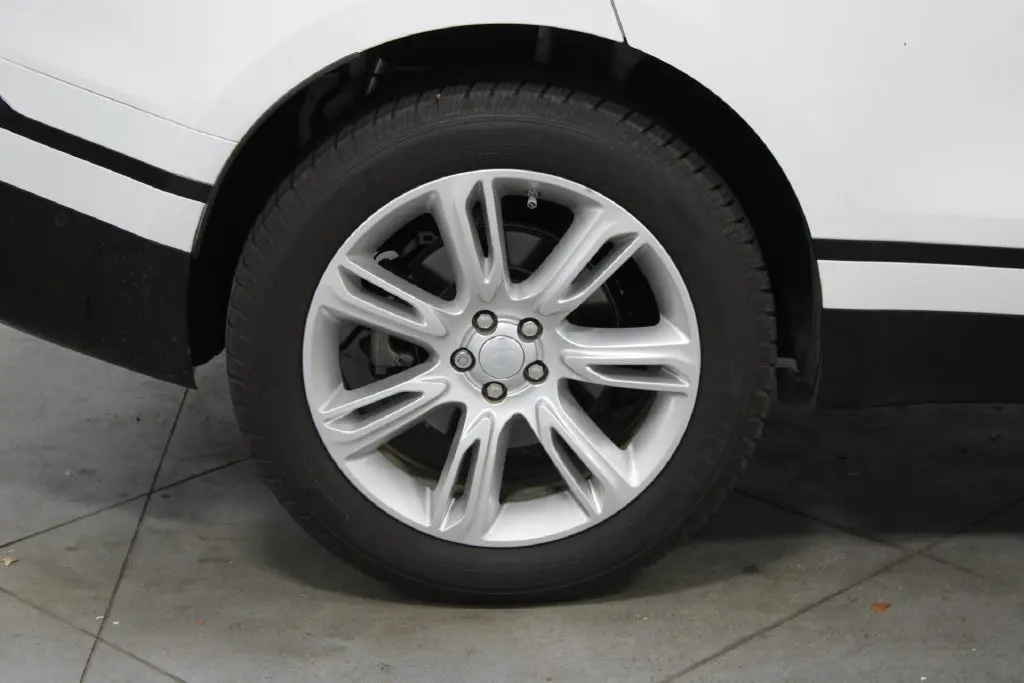 2019 Land Rover Range Rover Velar - $23,698