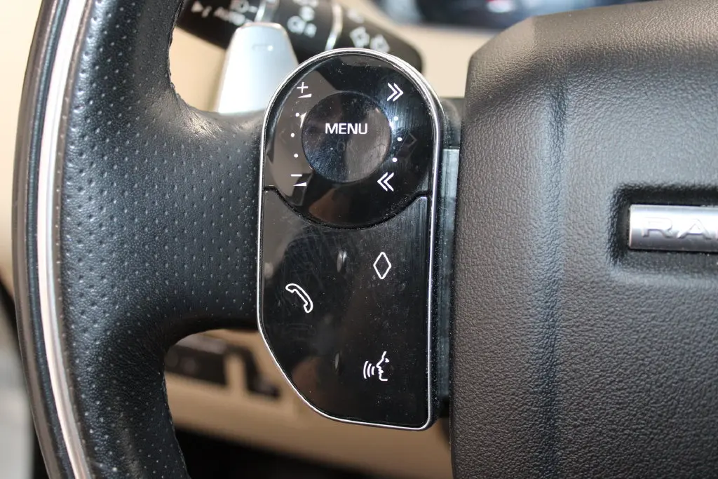 2019 Land Rover Range Rover Velar - $23,698