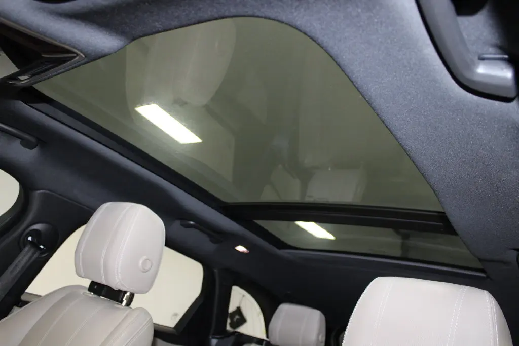 2019 Land Rover Range Rover Velar - $23,698
