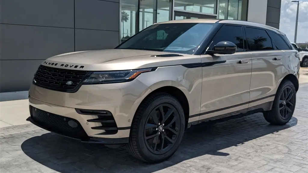 Preowned 2026 Land Rover Range Rover Velar P250 Dynamic SE for Sale