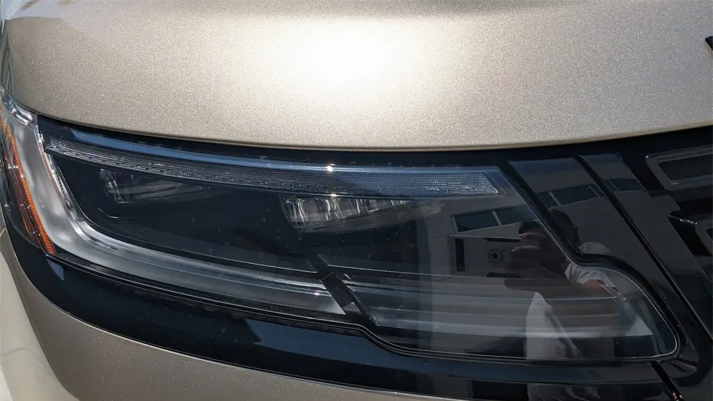 2026 Land Rover Range Rover Velar P250 Dynamic SE