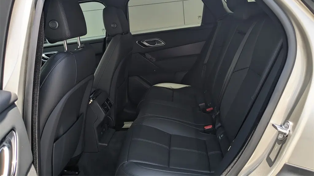 2026 Land Rover Range Rover Velar P250 Dynamic SE