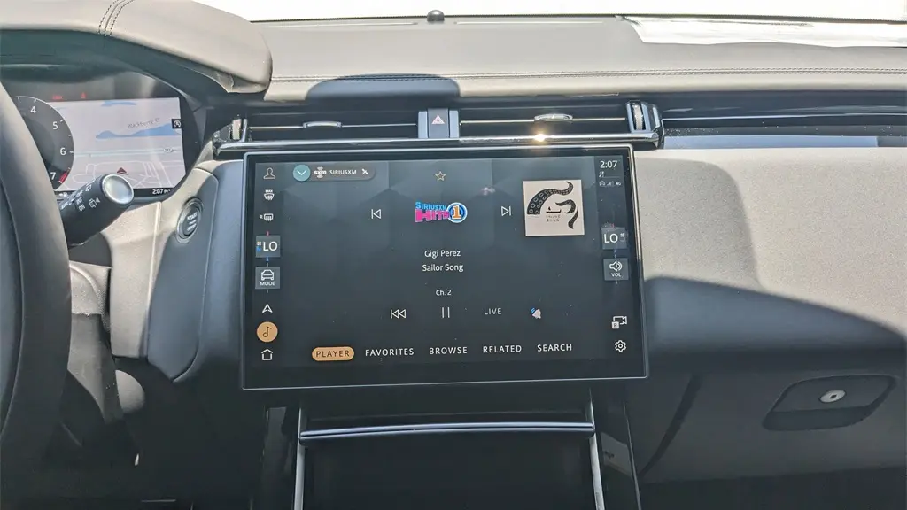 2026 Land Rover Range Rover Velar P250 Dynamic SE