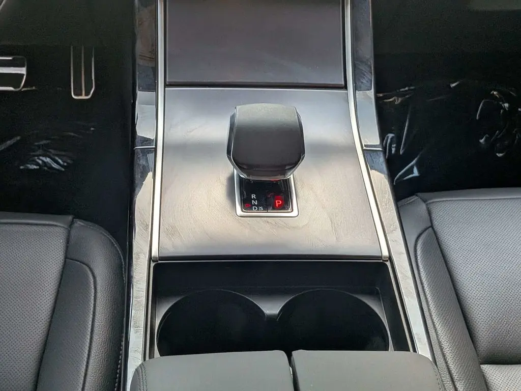 2026 Land Rover Range Rover Velar - $48,777