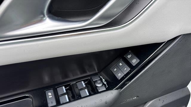 2026 Land Rover Range Rover Velar P250 Dynamic SE