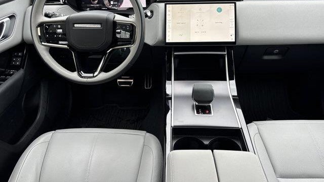 2026 Land Rover Range Rover Velar P250 Dynamic SE