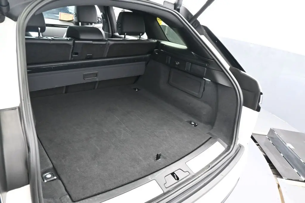 2025 Land Rover Range Rover Velar - $35,351