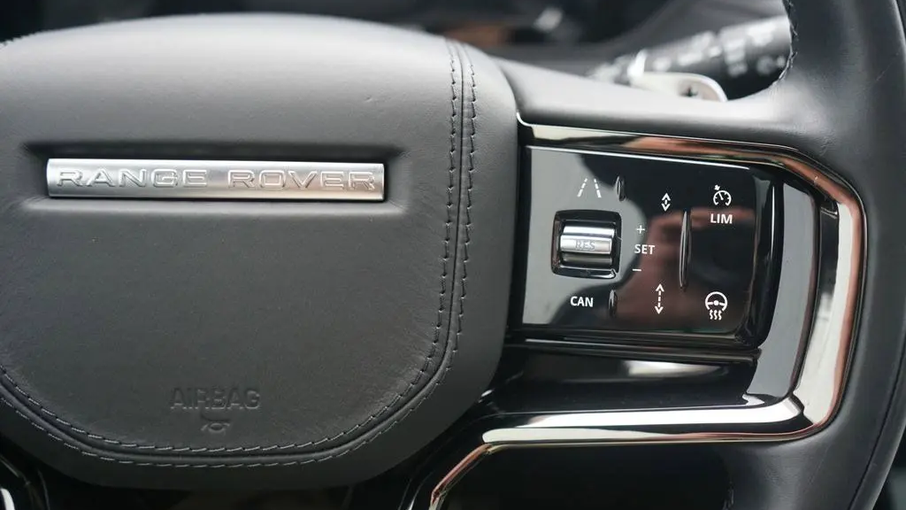 2025 Land Rover Range Rover Velar P250 Dynamic SE