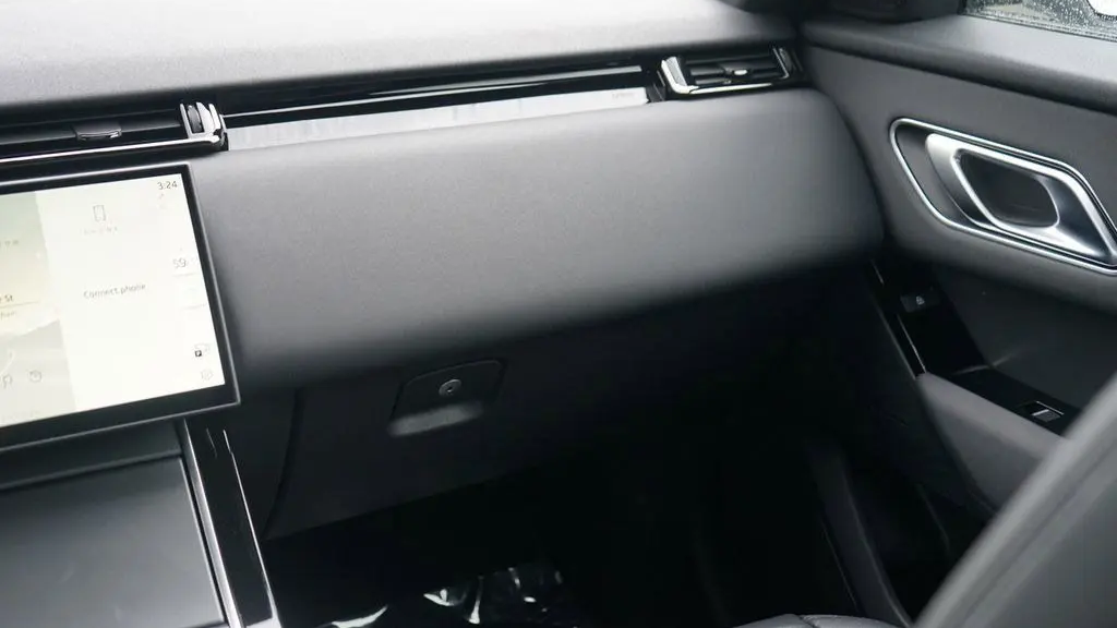 2025 Land Rover Range Rover Velar P250 Dynamic SE