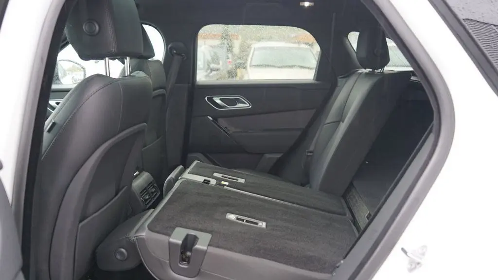2025 Land Rover Range Rover Velar P250 Dynamic SE