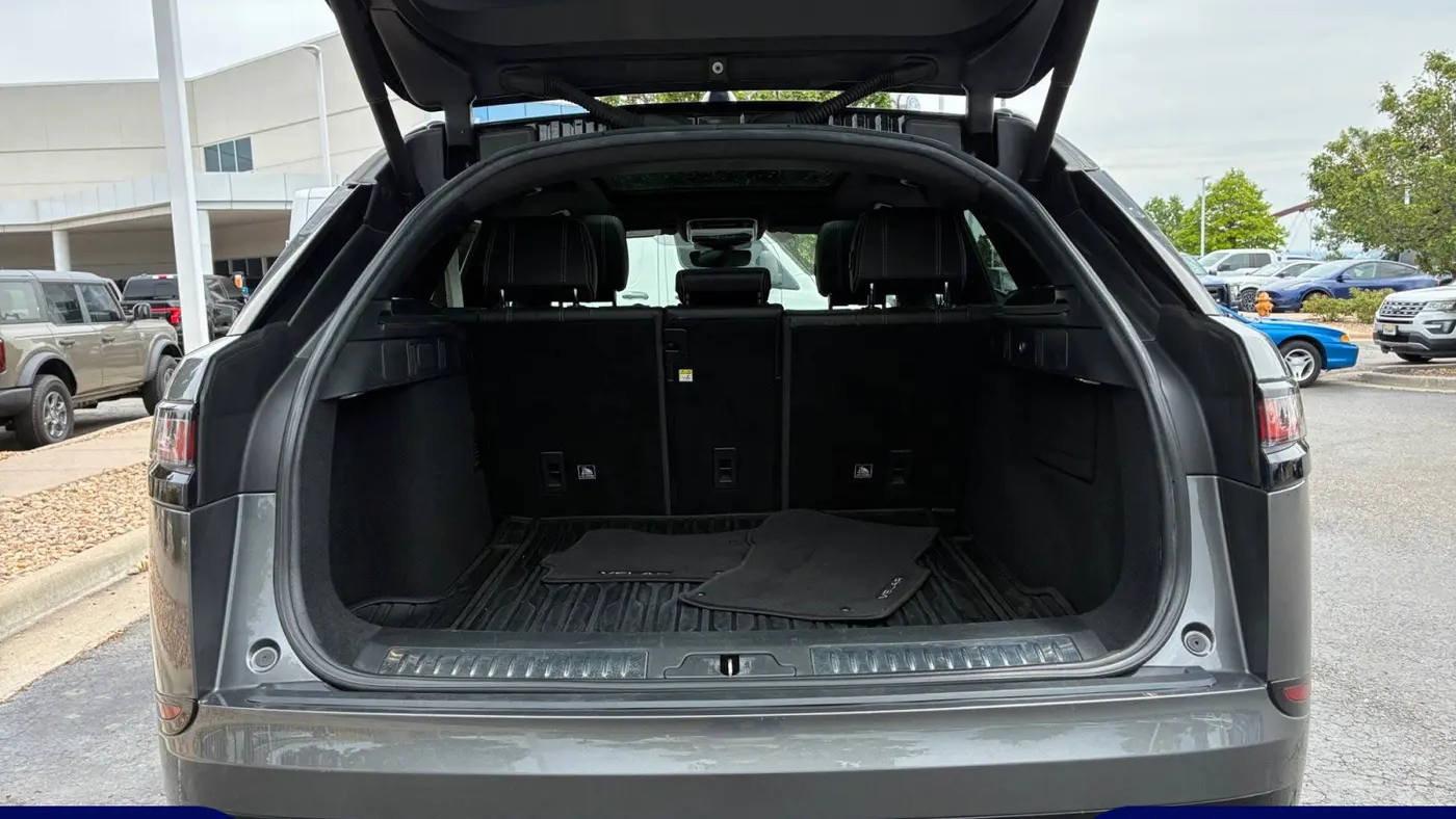 2019 Land Rover Range Rover Velar P250 R-Dynamic SE