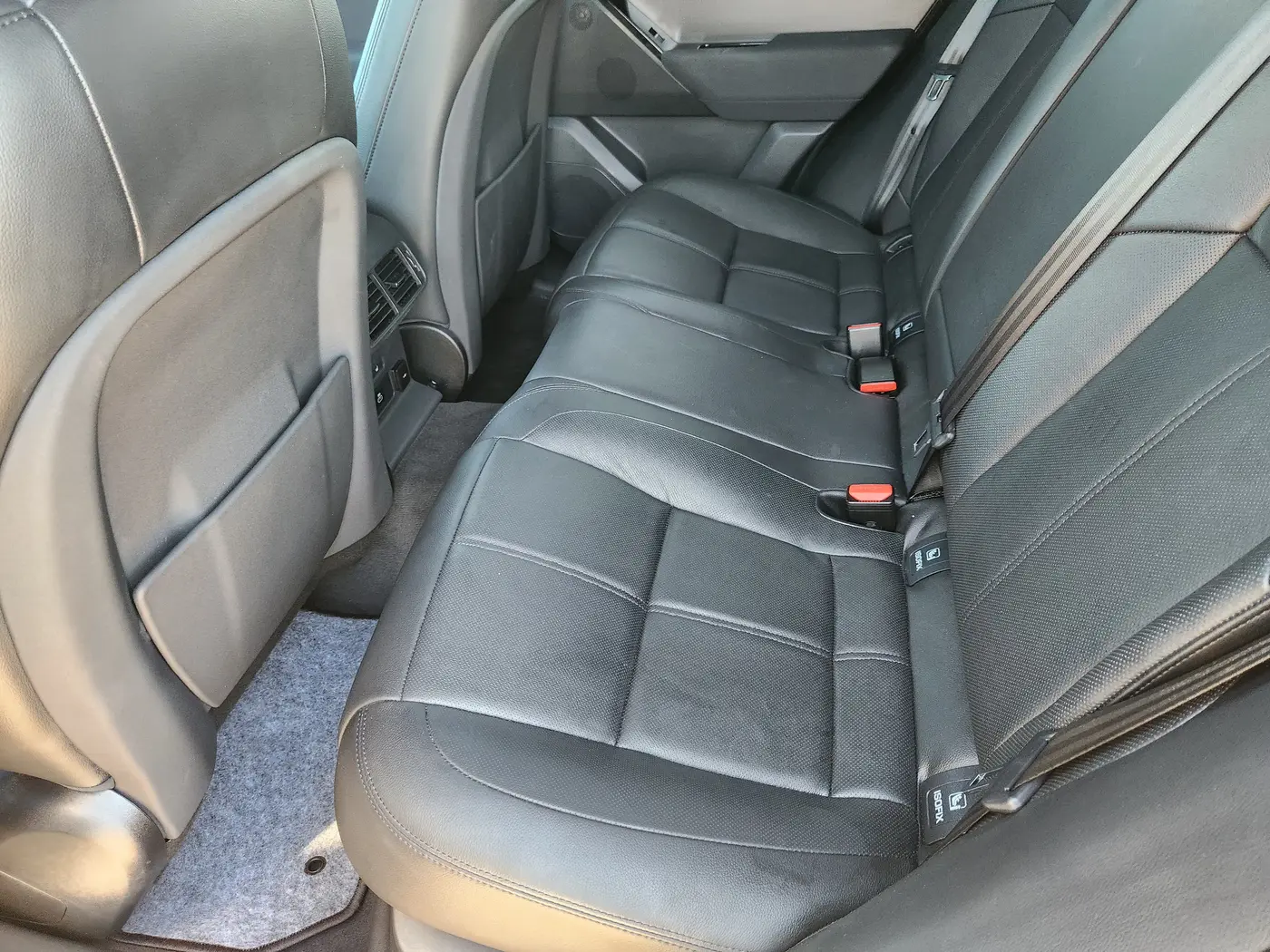 2025 Land Rover Range Rover Velar - $36,701