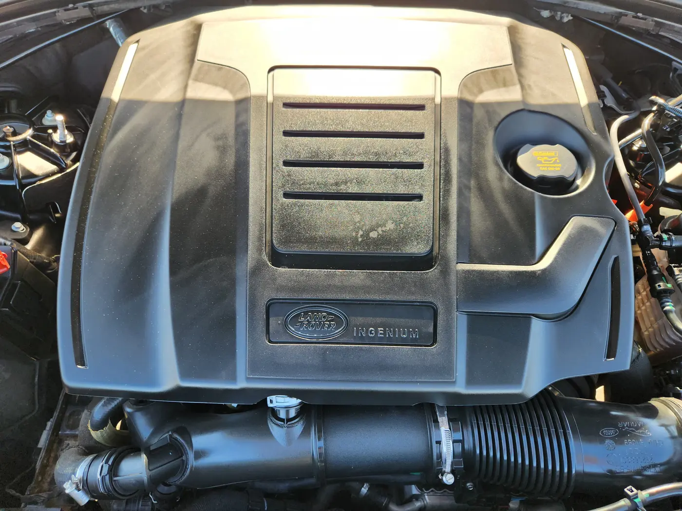 2025 Land Rover Range Rover Velar - $36,701