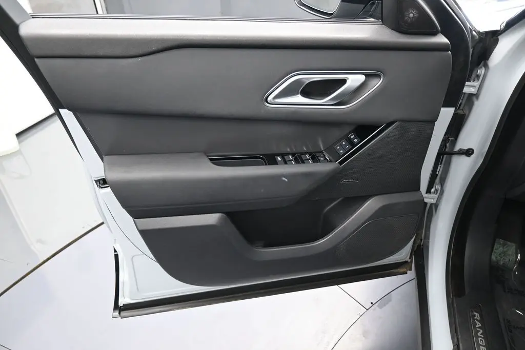 2025 Land Rover Range Rover Velar - $33,990