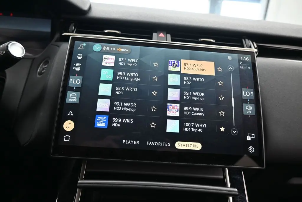 2025 Land Rover Range Rover Velar - $33,990