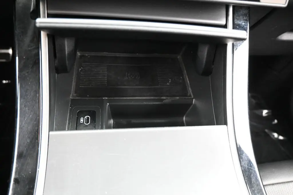 2025 Land Rover Range Rover Velar - $33,990