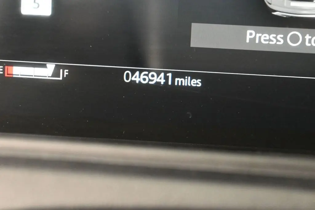 2025 Land Rover Range Rover Velar - $33,990