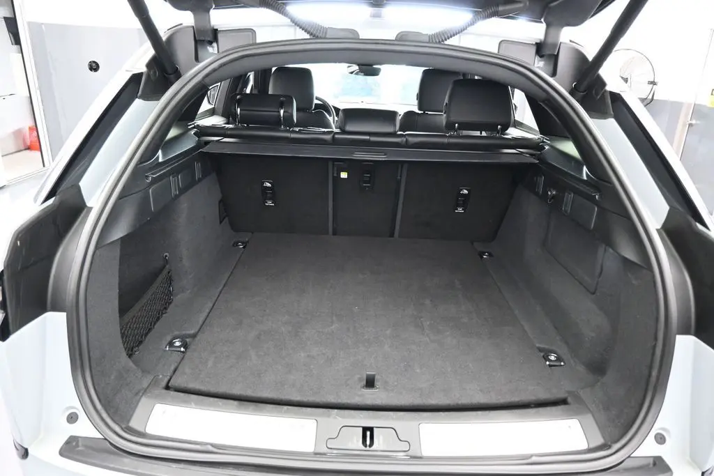 2025 Land Rover Range Rover Velar - $33,990