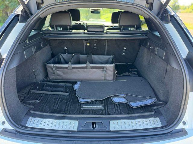 2024 Land Rover Range Rover Velar - $39,990