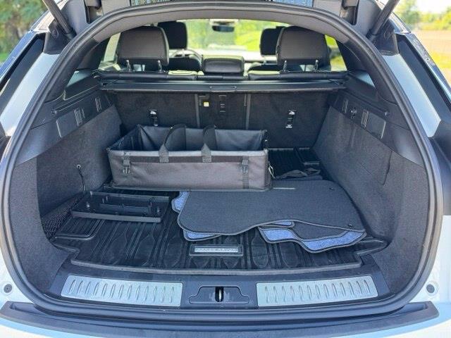 2024 Land Rover Range Rover Velar - $39,990
