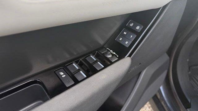 2024 Land Rover Range Rover Velar P250 Dynamic SE