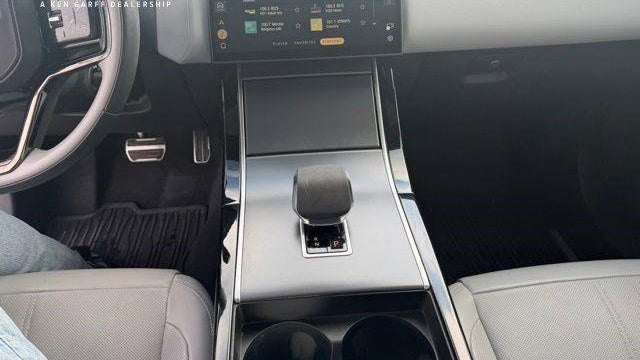 2024 Land Rover Range Rover Velar P250 Dynamic SE