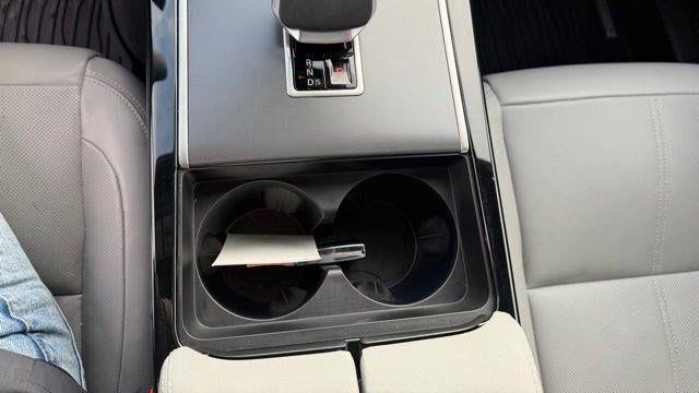 2024 Land Rover Range Rover Velar P250 Dynamic SE