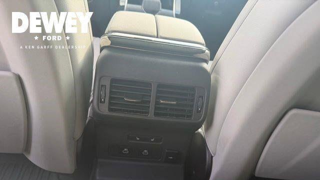 2024 Land Rover Range Rover Velar P250 Dynamic SE
