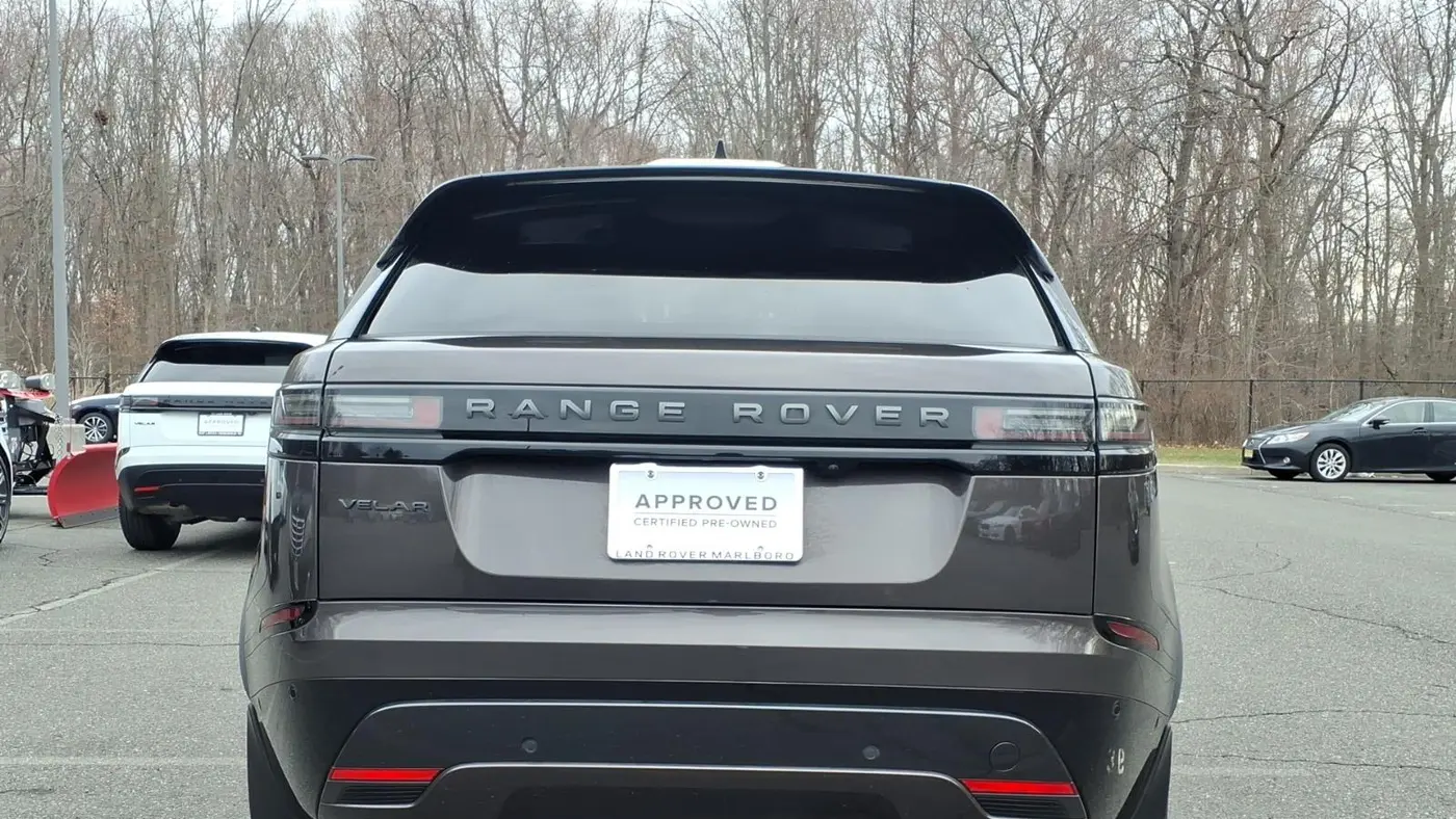 2026 Land Rover Range Rover Velar P250 Dynamic SE