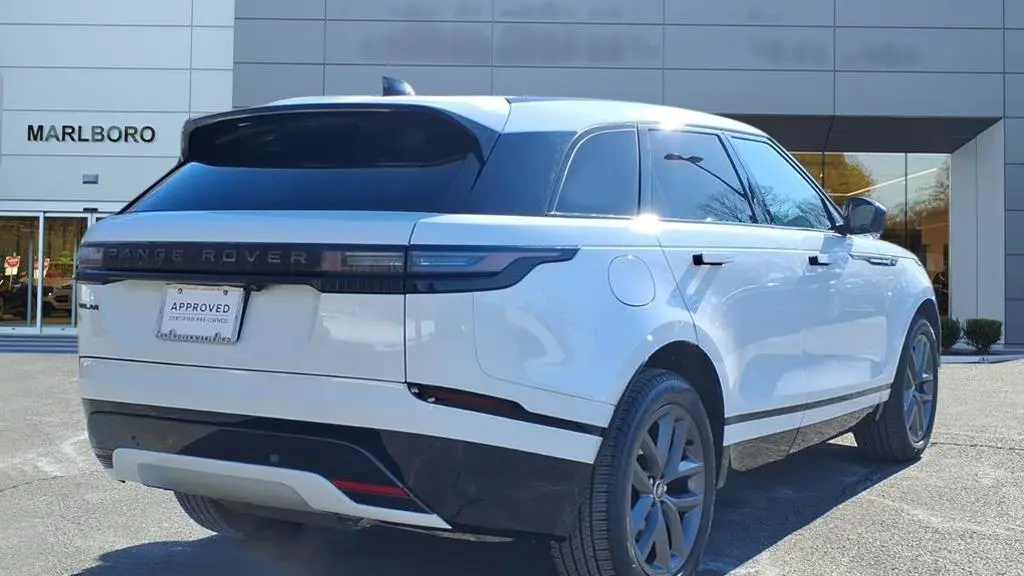 2026 Land Rover Range Rover Velar P250 Dynamic SE
