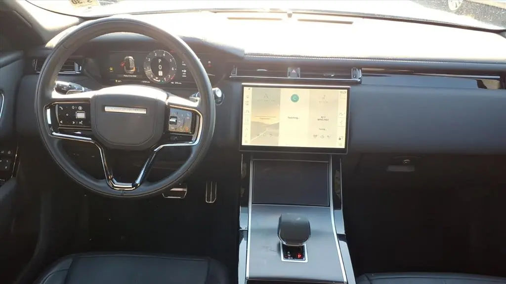 2026 Land Rover Range Rover Velar P250 Dynamic SE