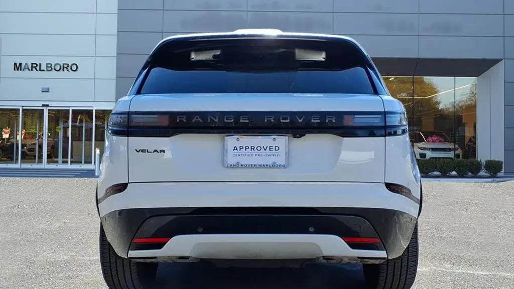 2026 Land Rover Range Rover Velar P250 Dynamic SE