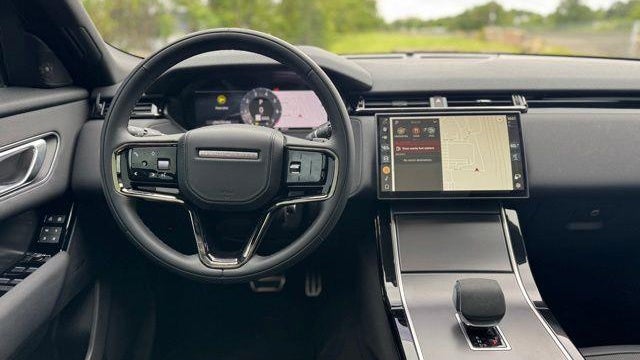 2024 Land Rover Range Rover Velar P250 Dynamic SE