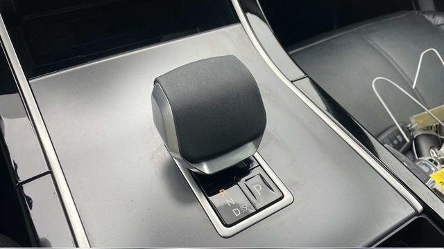 2025 Land Rover Range Rover Velar P250 Dynamic SE