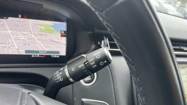 2025 Land Rover Range Rover Velar P250 Dynamic SE