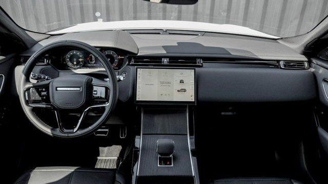 2026 Land Rover Range Rover Velar P400 Dynamic SE