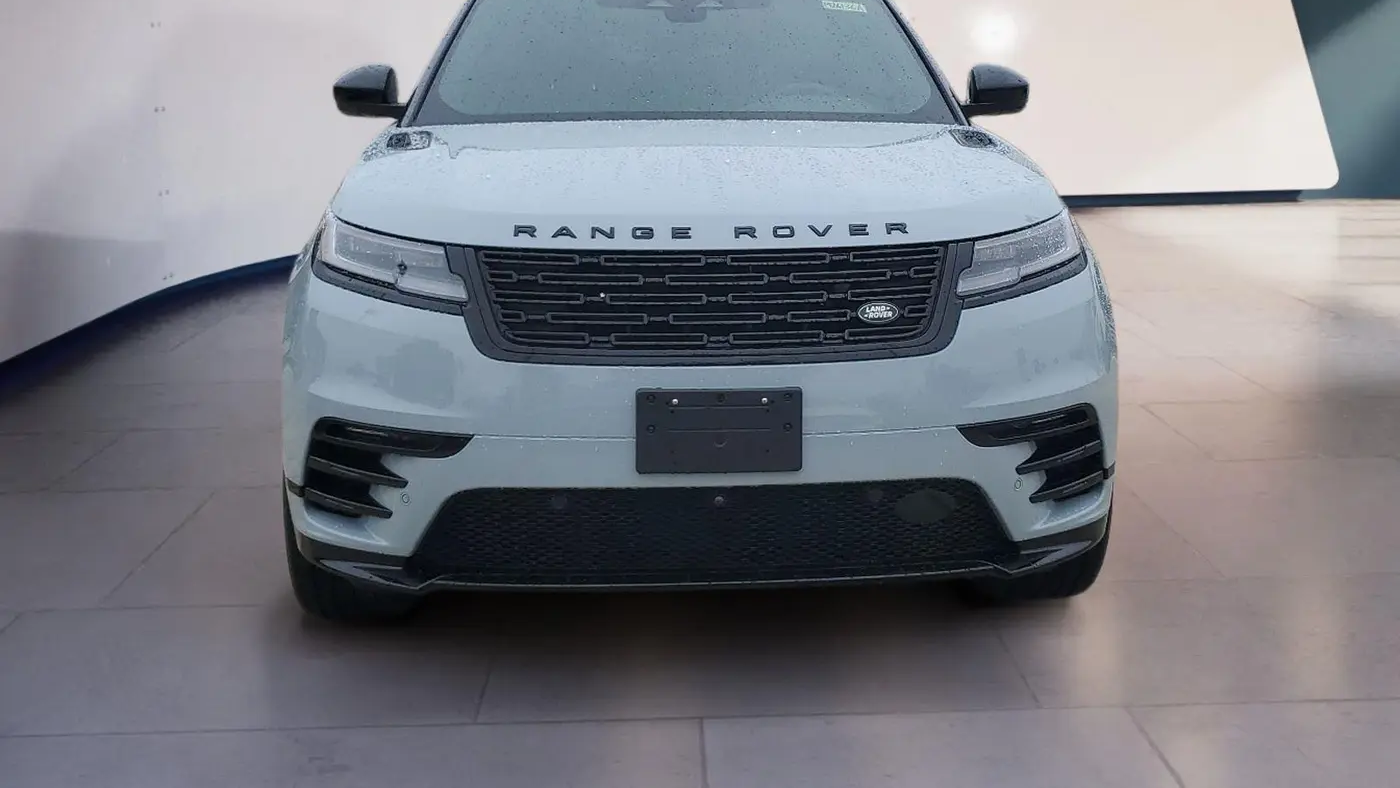 2026 Land Rover Range Rover Velar P400 Dynamic SE